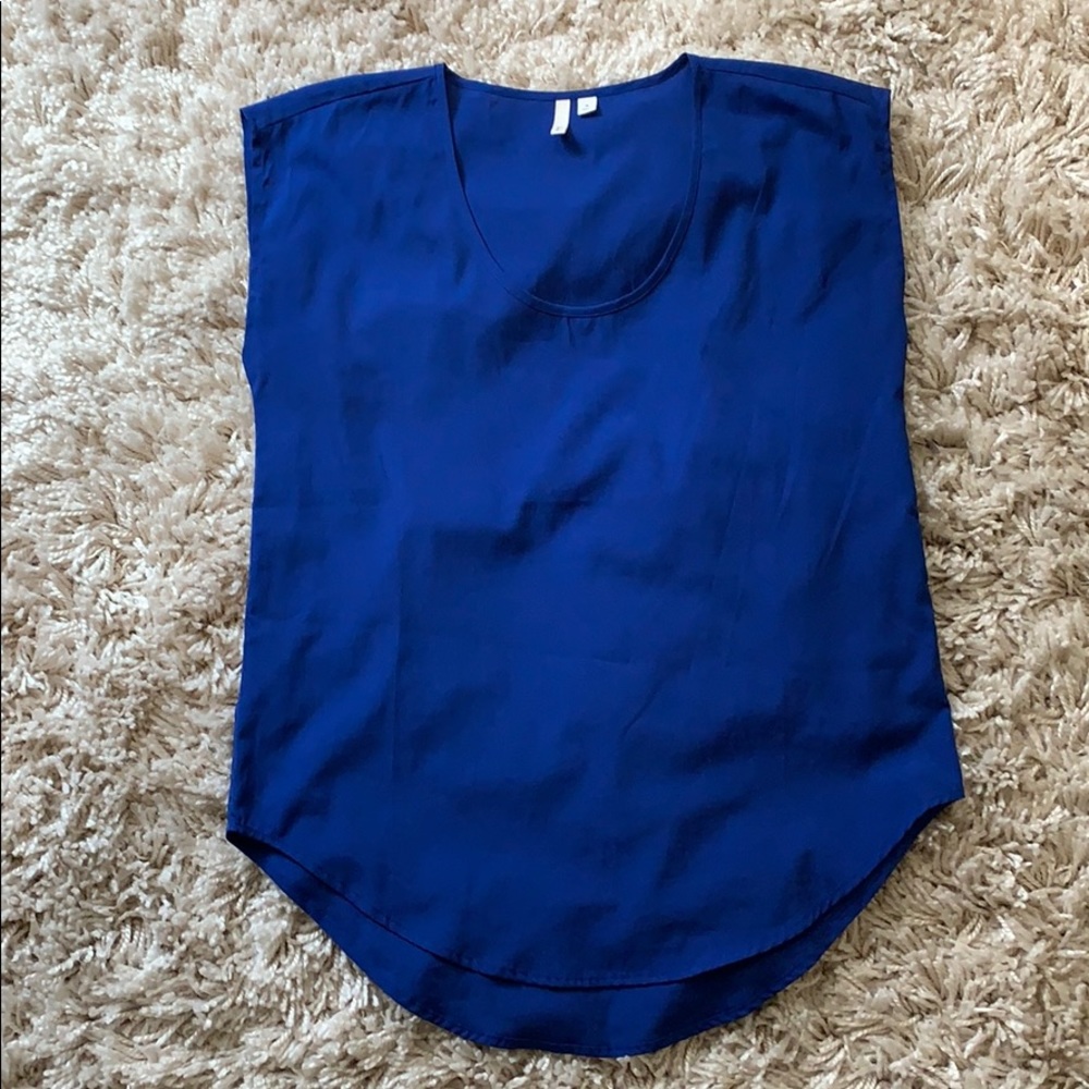 Blue fashion top